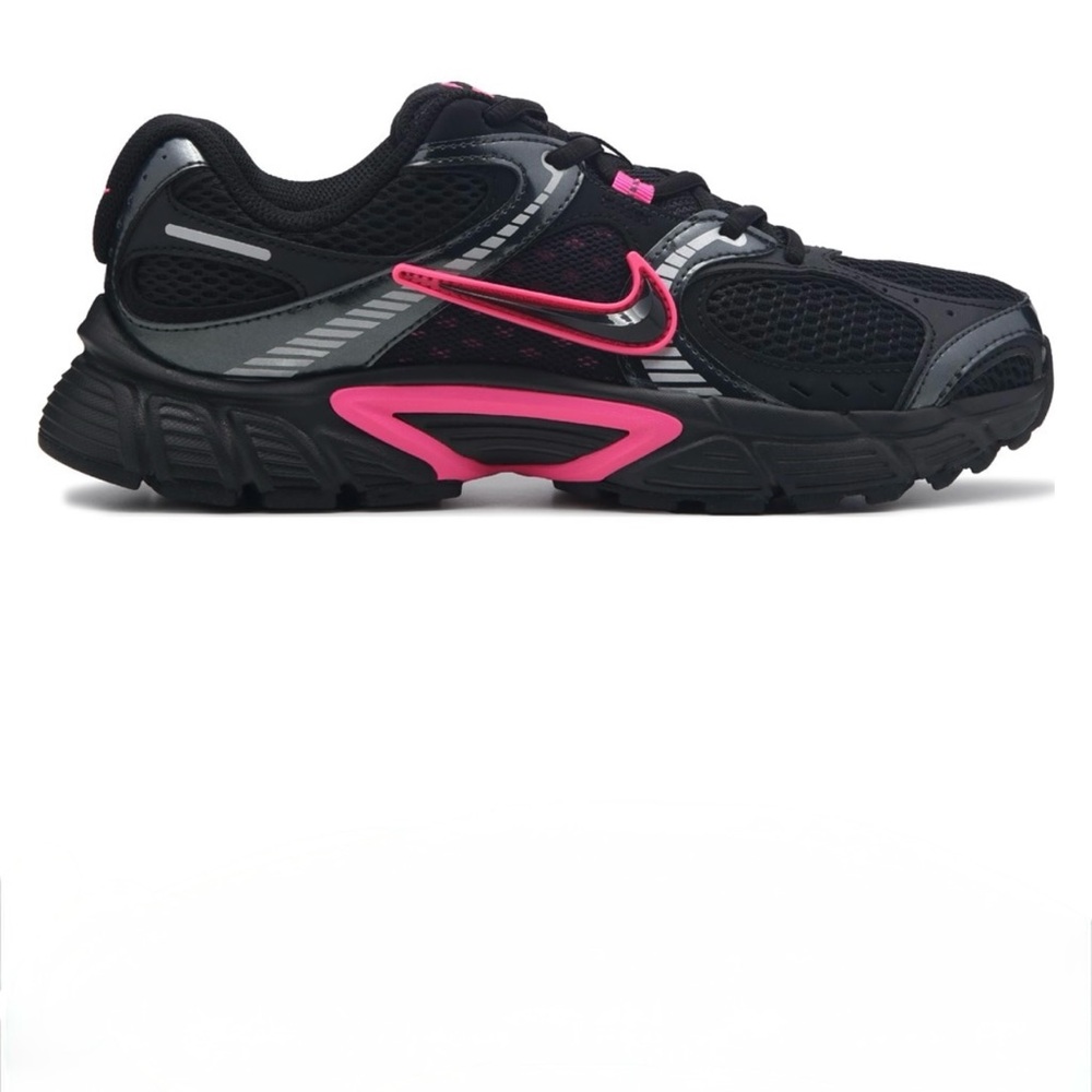 Nike V5 RNR Black and Pink Women's Sneakers